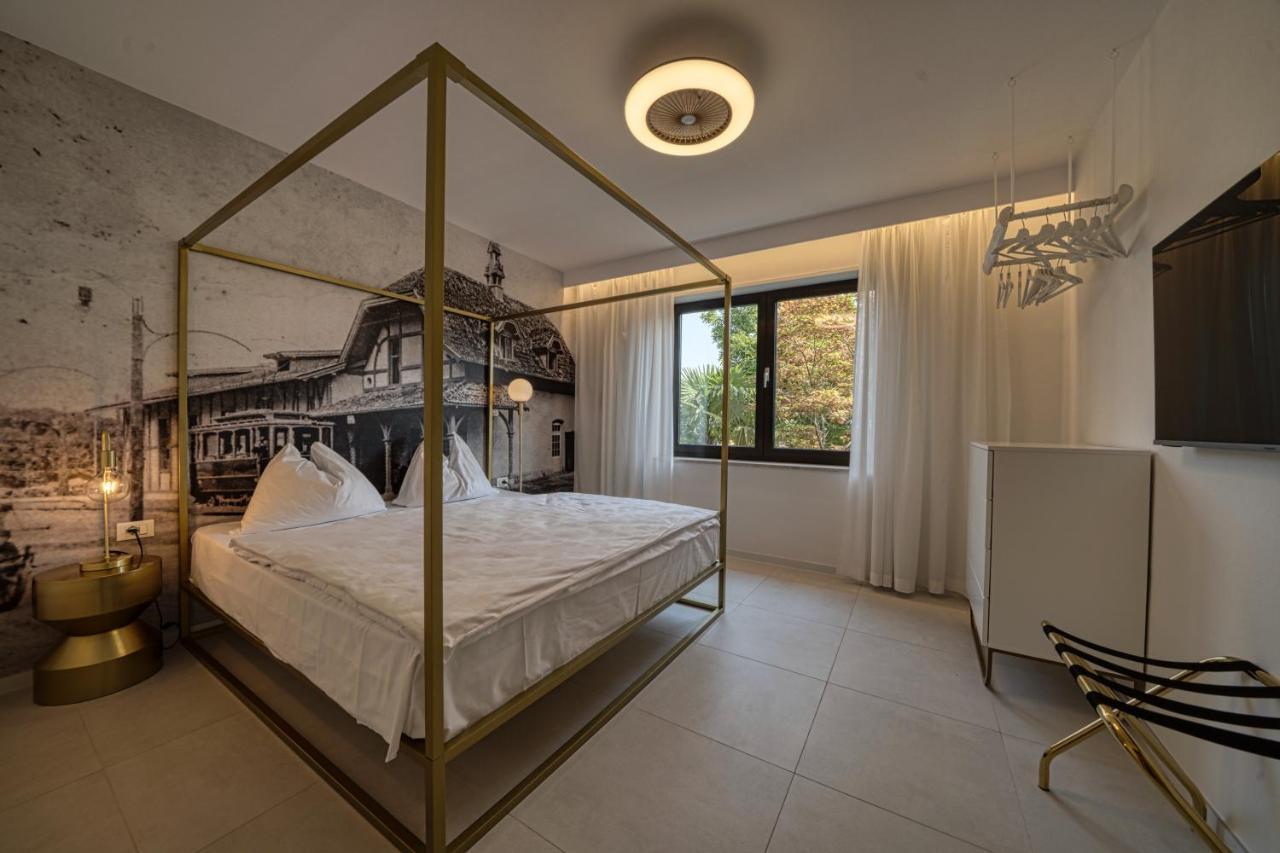Goldfinger + Suites Lana Ngoại thất bức ảnh