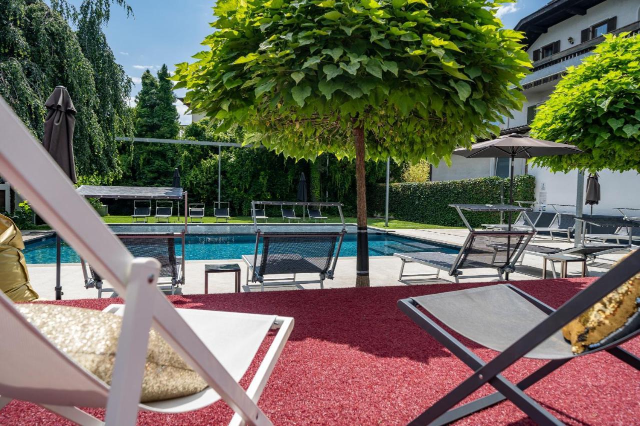 Goldfinger + Suites Lana Ngoại thất bức ảnh